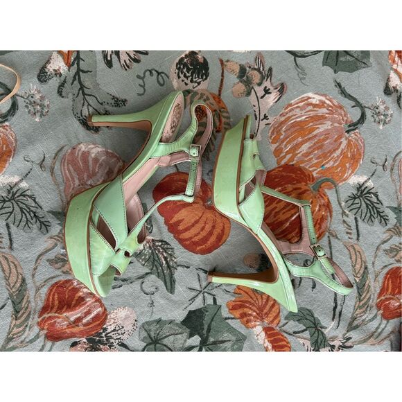 Vince Camuto Trinna Mint Green Patent Heels Pumps, Size 8.5, MSRP $140 - Picture 4 of 9